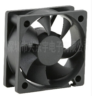 散熱風扇的轉速相關